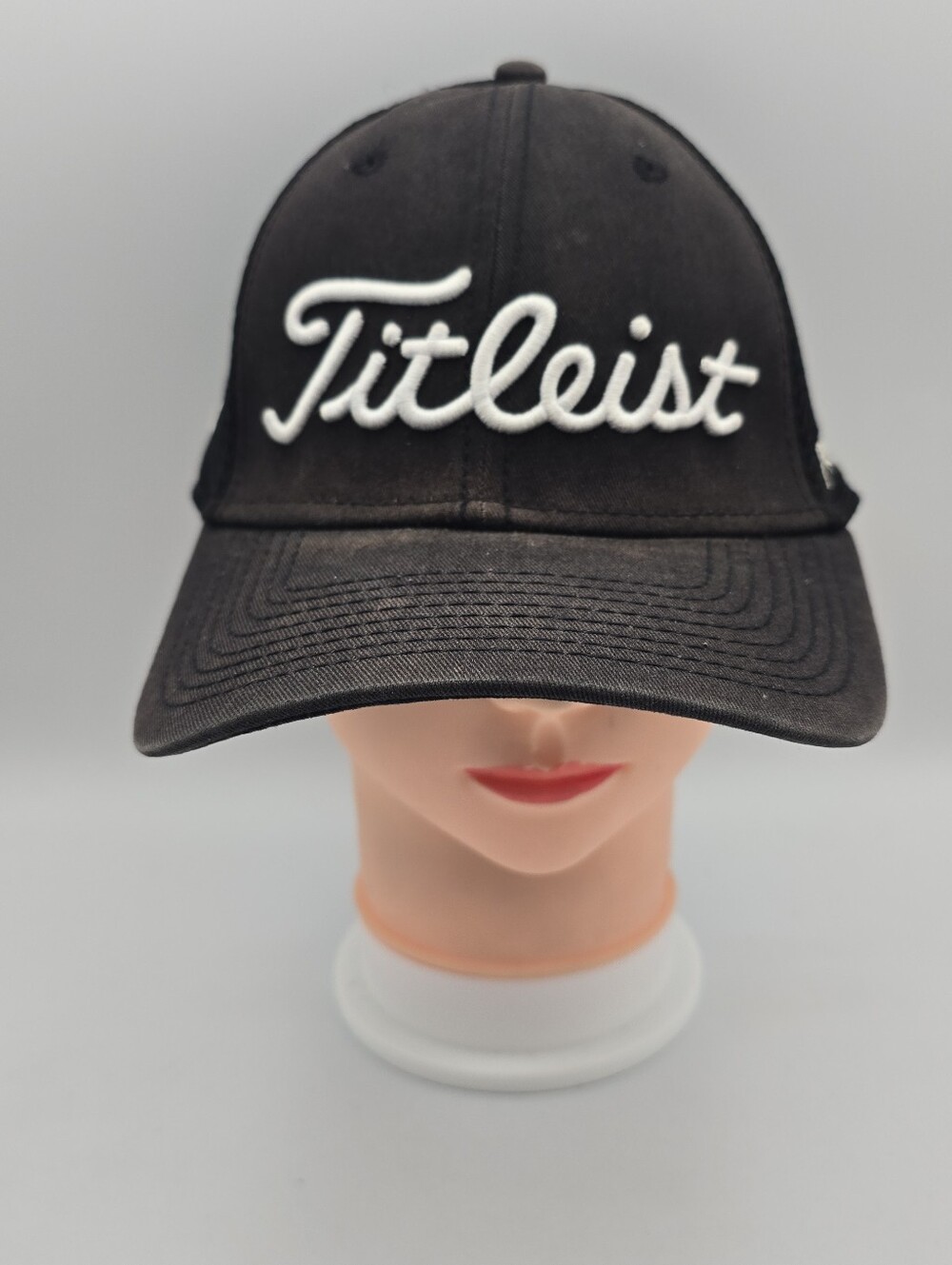 New Era Titleist Pro V1 FJ Black Mesh Breathable Fitted Golf Hat Size S/M